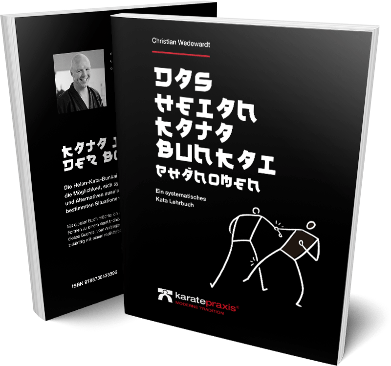 kp buecher stehend mockup 800px